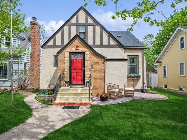 5225 Shoreview Ave, Minneapolis, MN 55417