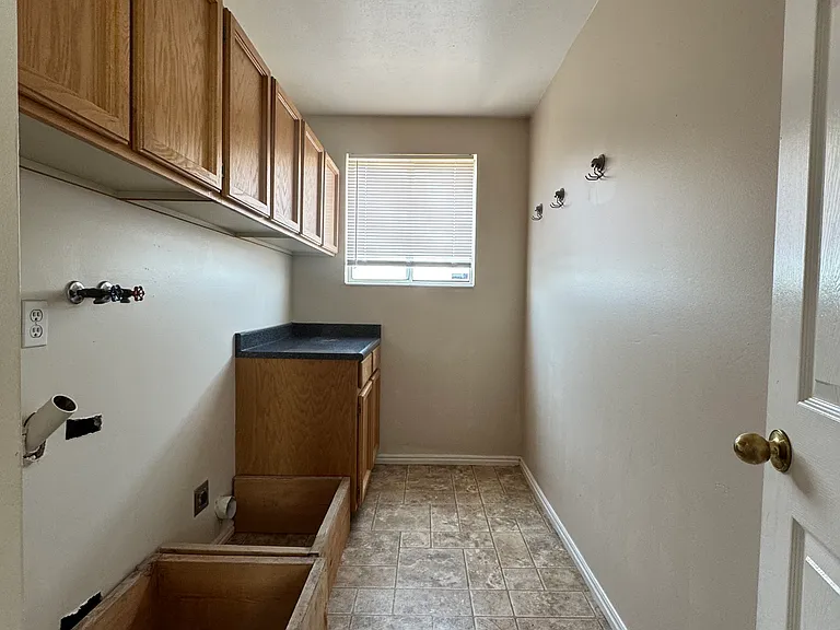 6088 S Marvelle Ct — Photo 12