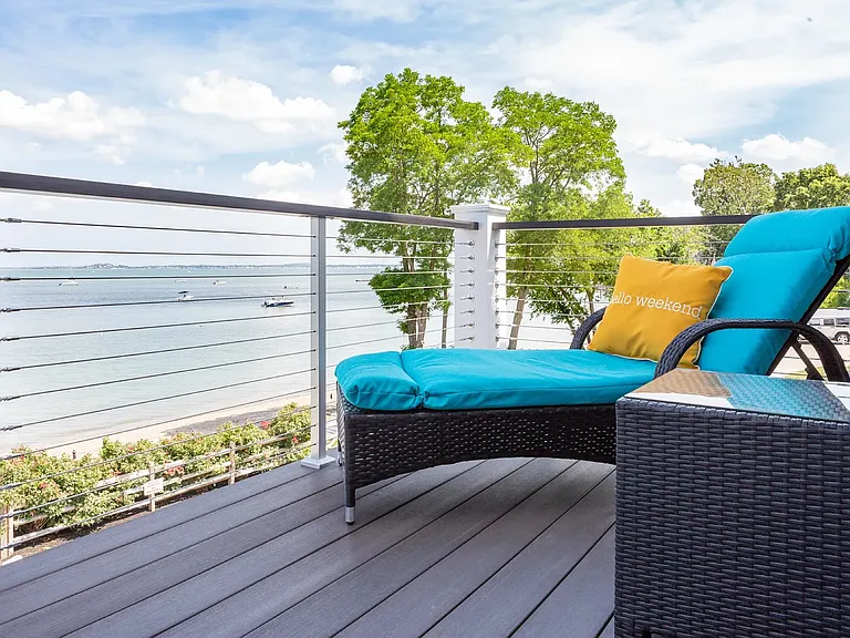 Master Suite Balcony W/ Beach Front & Ocean View