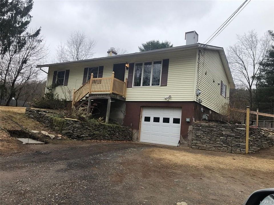 1st image of 84 Peenpack Trl