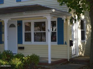 218 Mechanic St, Red Bank, NJ 07701