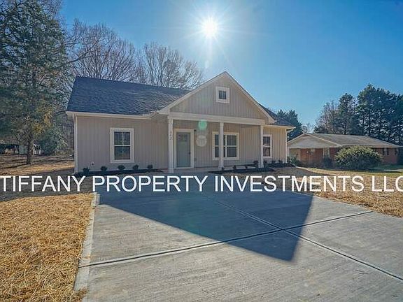 2nd image of 242 Acorn Acres Rd