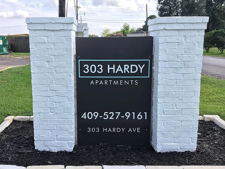 303 Hardy Ave #3 — Photo 11