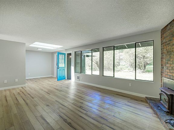 3rd image of 14032 SE Newport Way