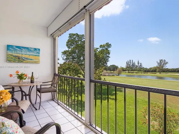 9811 N Hollybrook Lake Dr APT 309, Hollywood, FL 33025