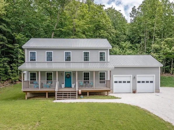 106 Lakeview Drive, Monkton, VT 05473