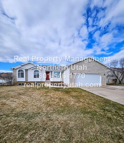 2390 Allison Way Photo 1