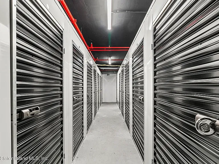 5 Stuyvesant Pl #4G — Photo 24