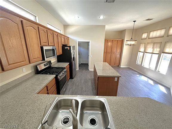 3rd image of 14 Hammock Dunes Ct