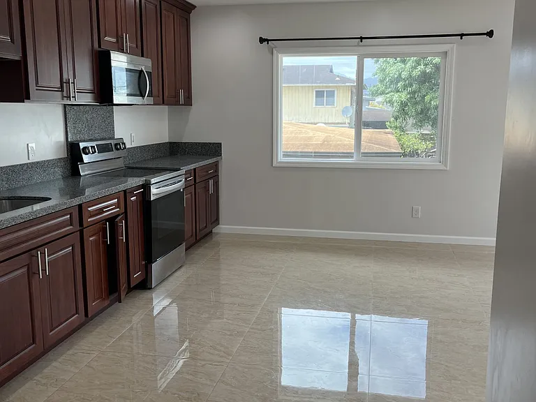 1098 Kaweloka St #1 — Photo 2
