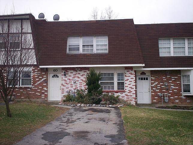 1st image of 60 Shelley Ct