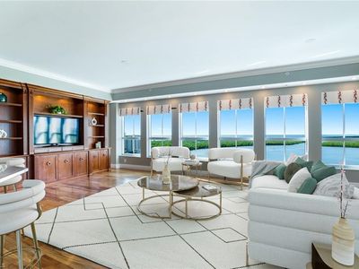 295 Grande WAY #1004, Naples, FL, 34108