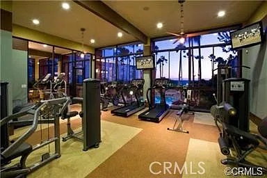 Studio, 410 sqft, $2,460 — Photo 4
