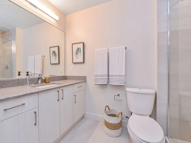 4398 W Saanich Rd #206 — Photo 38