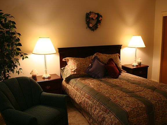 Fits King size bed comfortable in bedroom
