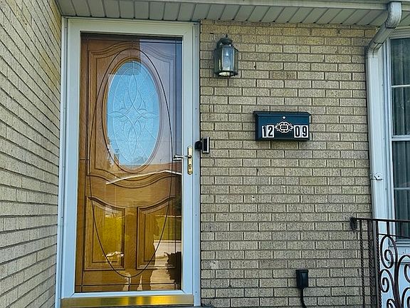 2nd image of 1209 Prince Dr