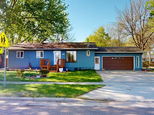 421 W Charish St, Tea, SD 57064