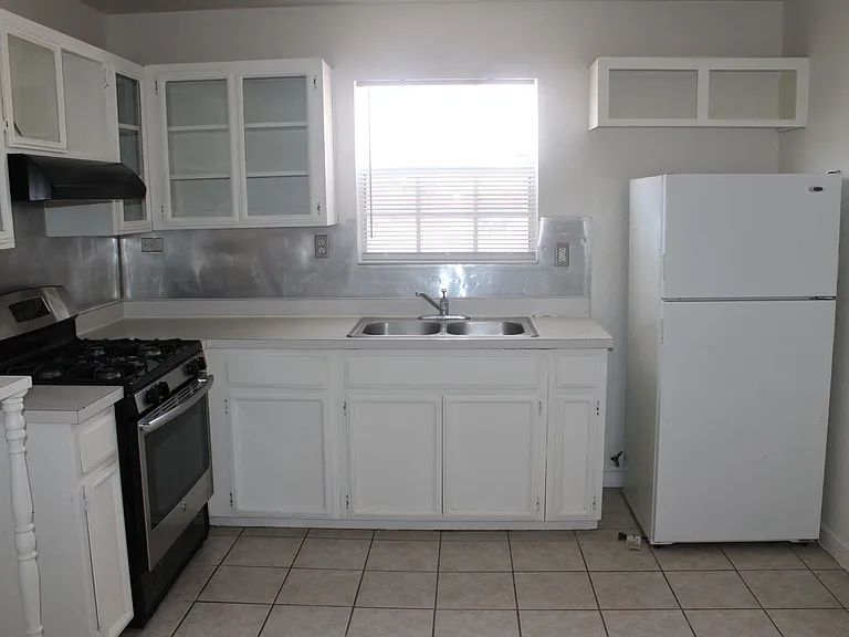 11980 Royal Woods Dr — Photo 4