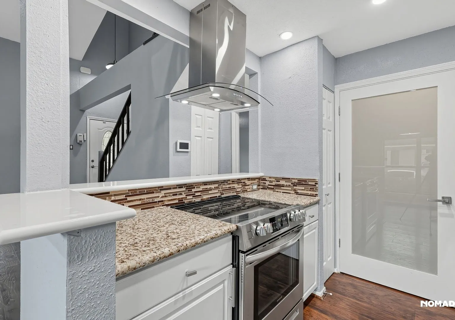 Charming 2BR Condo in Houston — Photo 2