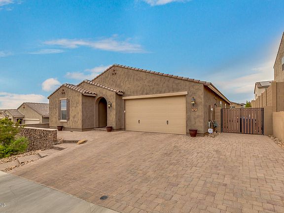 2nd image of 2918 W Tumbleweed Dr