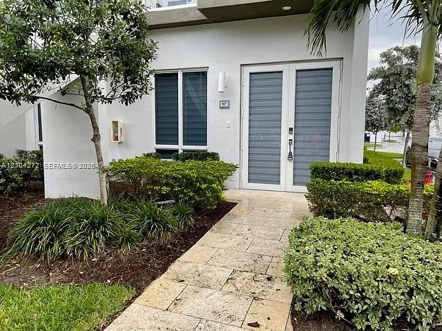 Landmark At Doral Condo 2 — Photo 3
