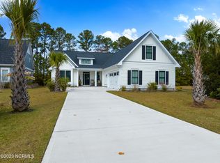 179 Twining Rose Ln, Holly Ridge, NC 28445