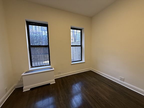 4th image of 73 Thompson St #1A