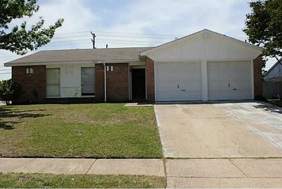 1st image of 1001 Elk Grove Dr