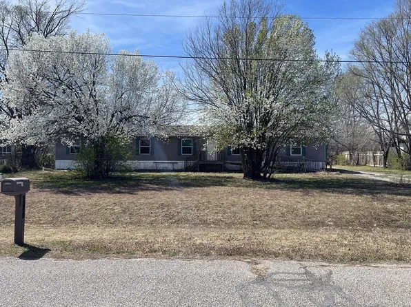 7047 S Volutsia St, Wichita, KS 67216