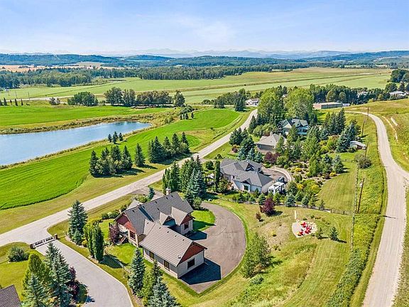 3rd image of 5 Millarville Rd