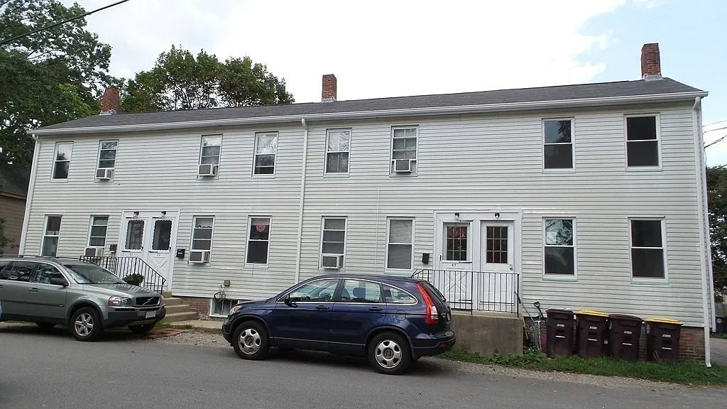 2 bed, 1.0 bath, 750 sqft, $2,100 — Photo 1