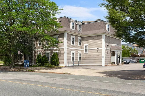 497 Broadway St Photo 1