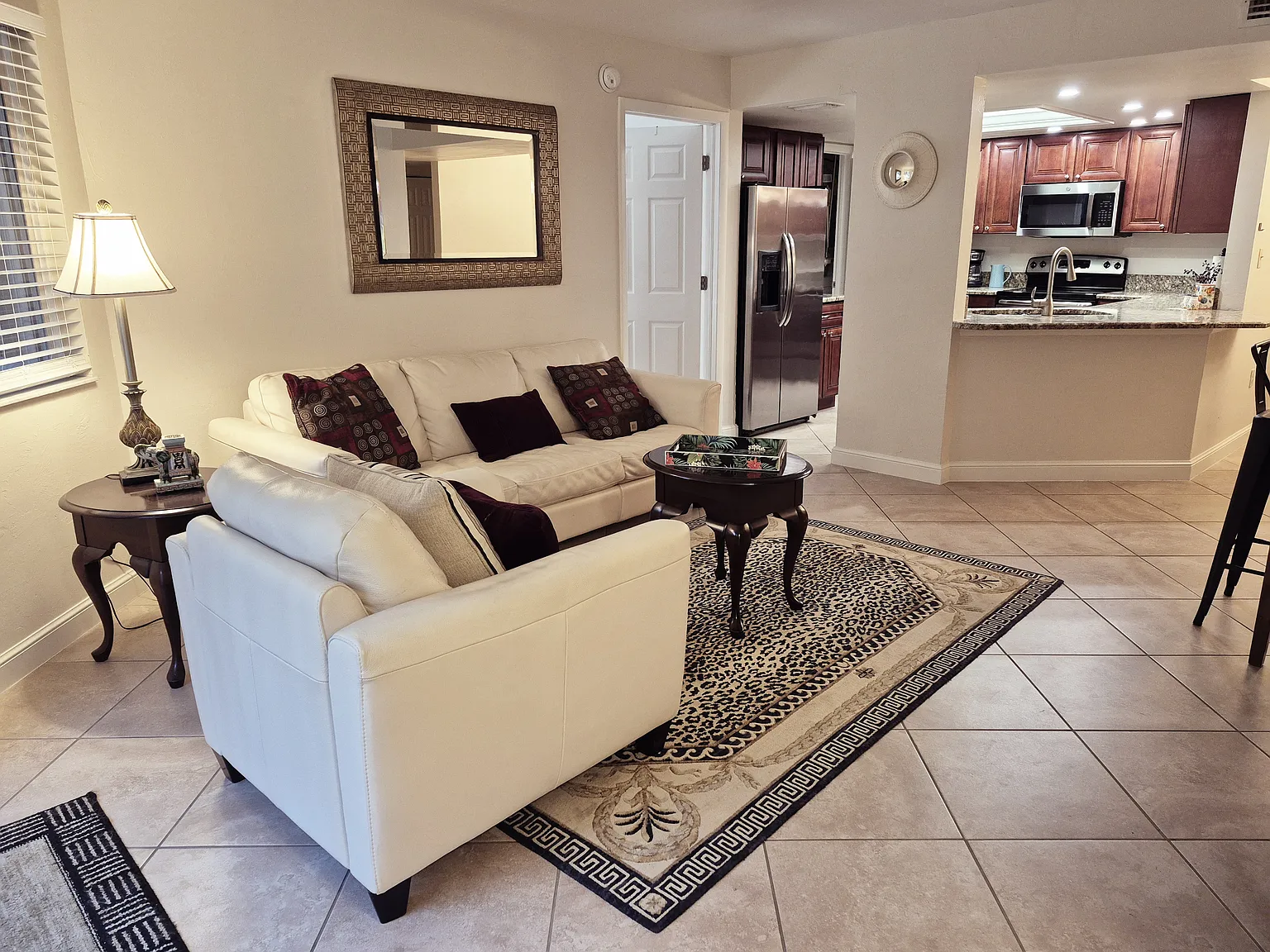 2 bed, 980 sqft, $1,750 — Photo 4
