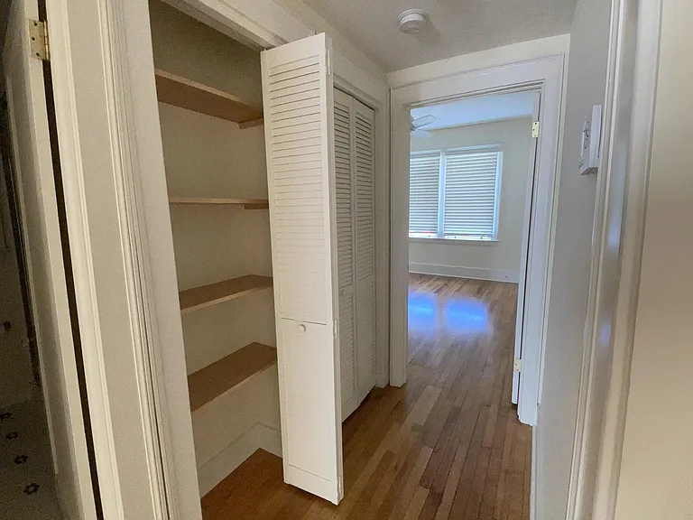1310 N Laura St — Photo 15