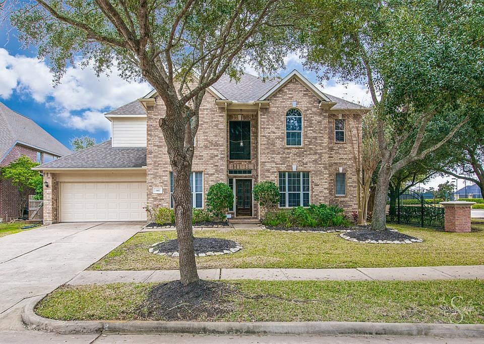 Welcome Home to 3402 Calloway Ct.
