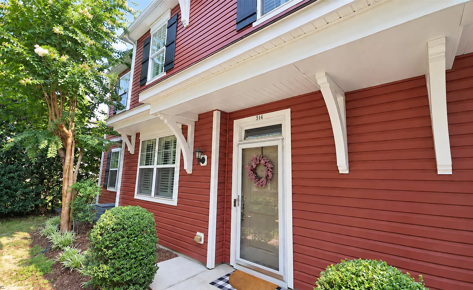 2 bed, 1870 sqft, $2,500 — Photo 2