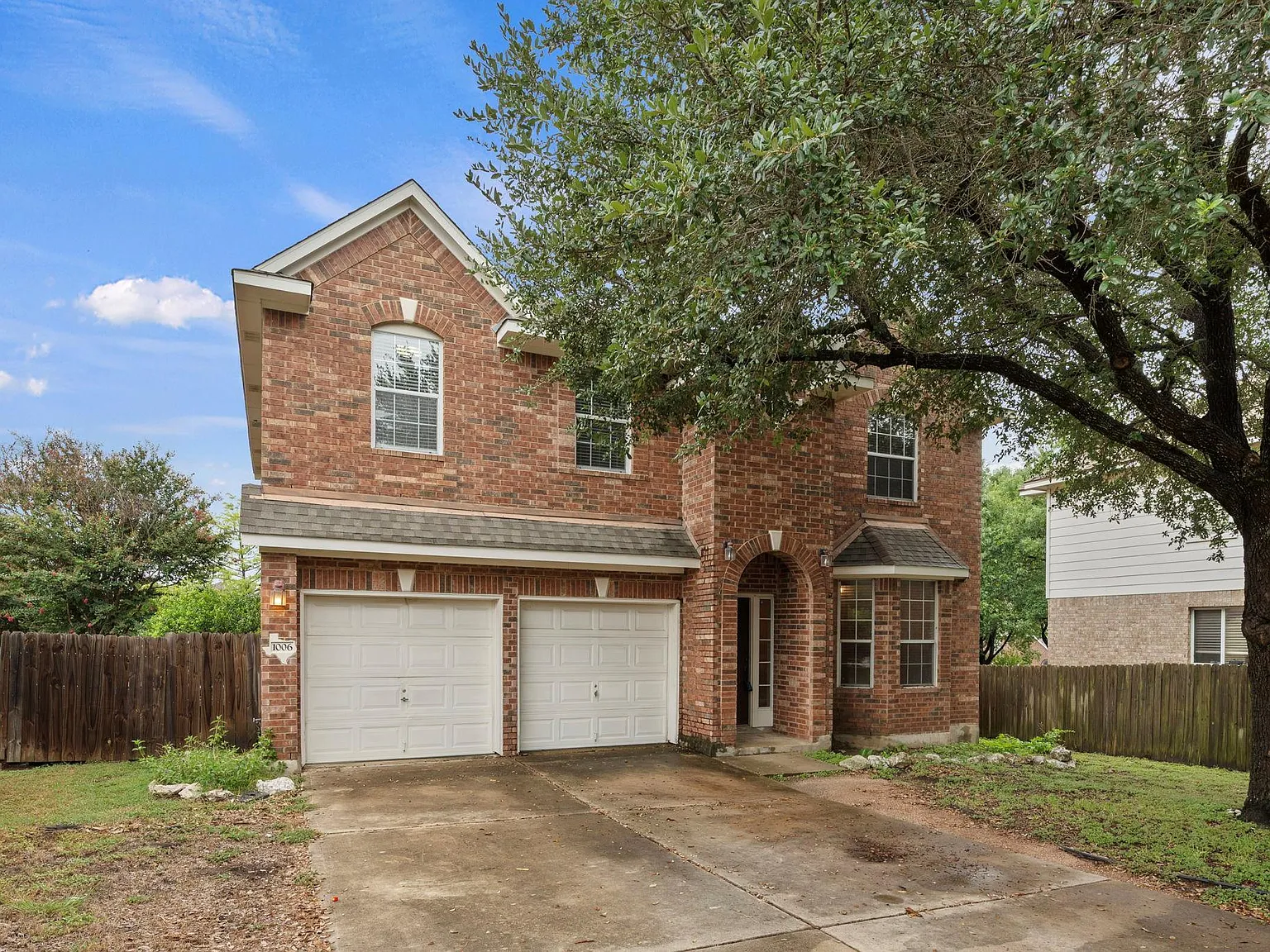 4 bed, 2.5 bath, 2493 sqft, $2,750 — Photo 2