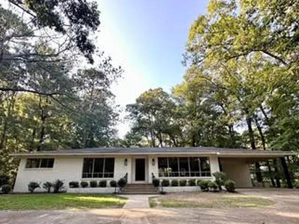 907 Westland Dr, Winona, MS 38967