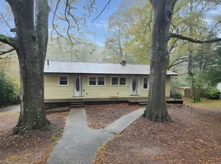 409 Simpson St, Westminster, SC 29693