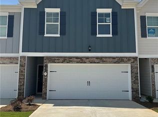 11655 Chatham Dr, Hampton, GA 30228