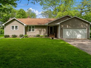 1217 Gordon Ave, Rockford, IL 61108