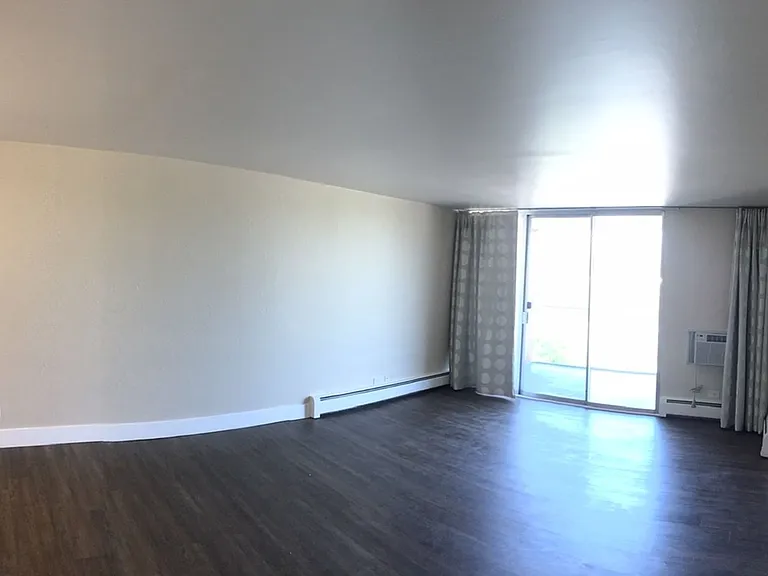 4800 Hale Pkwy #303 — Photo 9