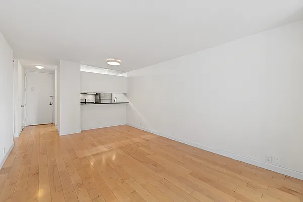 Rented by REAL New York | media 10