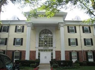 15009 Claymoor Ct APT 1, Chesterfield, MO 63017
