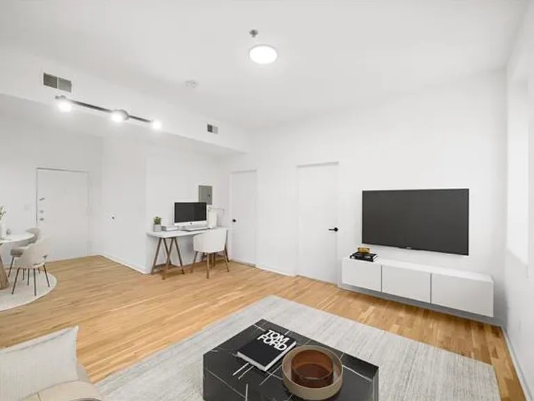 716 Madison St #106 — Photo 4