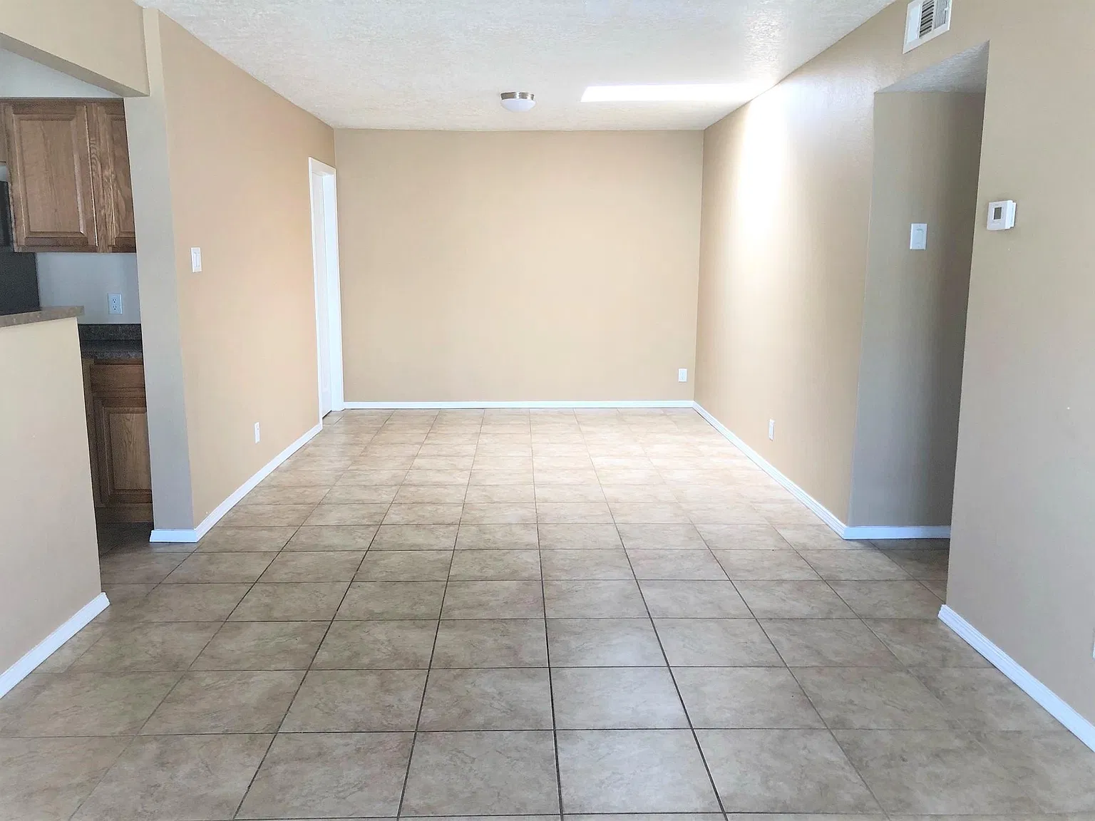 2 bed, 2.5 bath, 1089 sqft, $1,500 — Photo 2