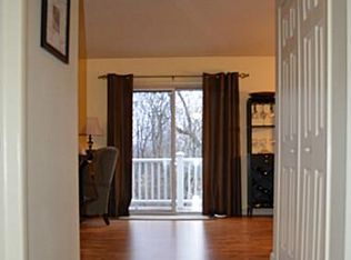 31 Parkside Dr, Suffern, NY 10901