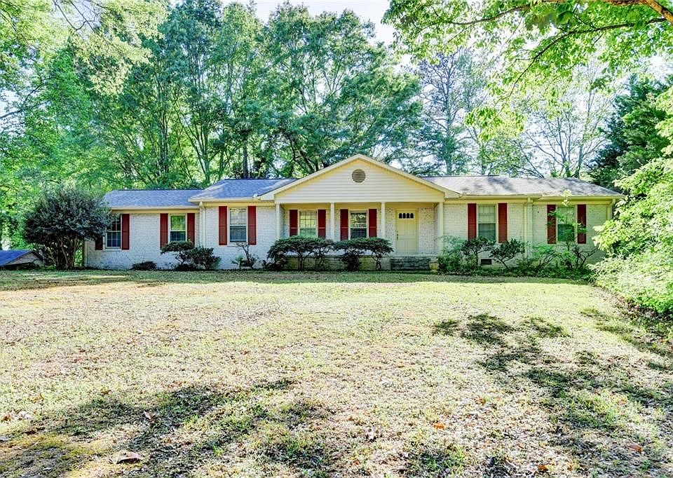 1st image of 2628 Whitehurst Dr NE
