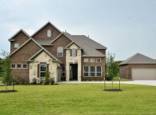 311 Lago Circle Dr N, Santa Fe, TX 77517