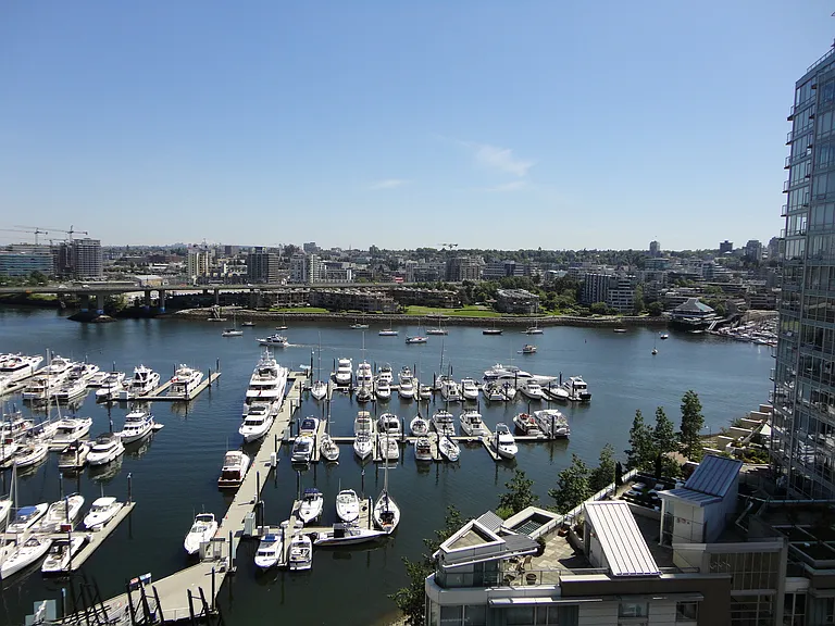 1201 Marinaside Cres #1605 — Photo 3